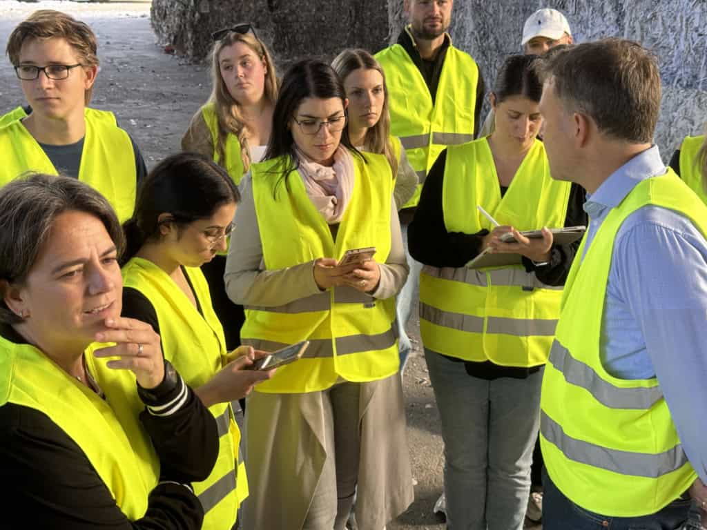 Betriebsgelände Besprechung